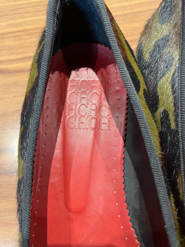 Slippers de CAROLINA HERRERA de pelo de potro