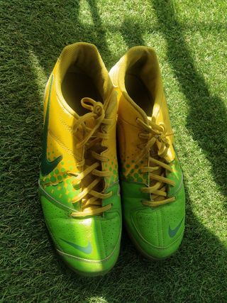 Zapatillas Nike futbol sala talla 44 de segunda mano por 11,5 EUR en Madrid  en WALLAPOP