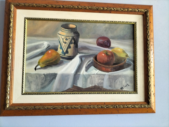 dos cuadros pintados al oleo, con marco de madera