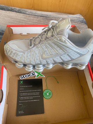 Nike Shox TL grises de segunda mano por 120 EUR en Salamanca en WALLAPOP