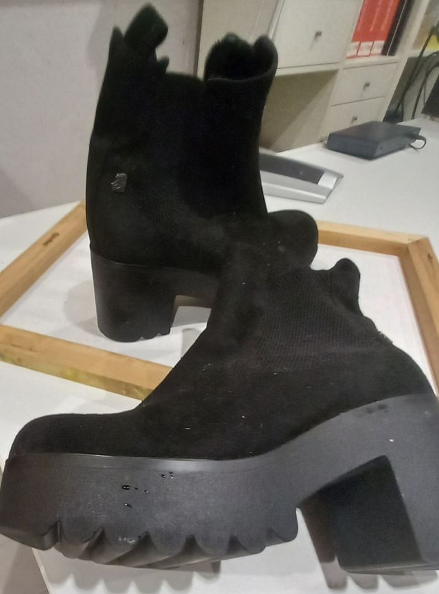 Botines negros del n⁰ 38 de BATA