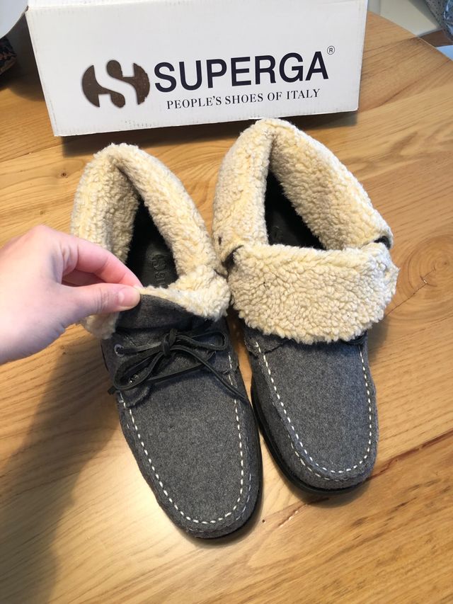 Botin Superga talla 42 nuevo