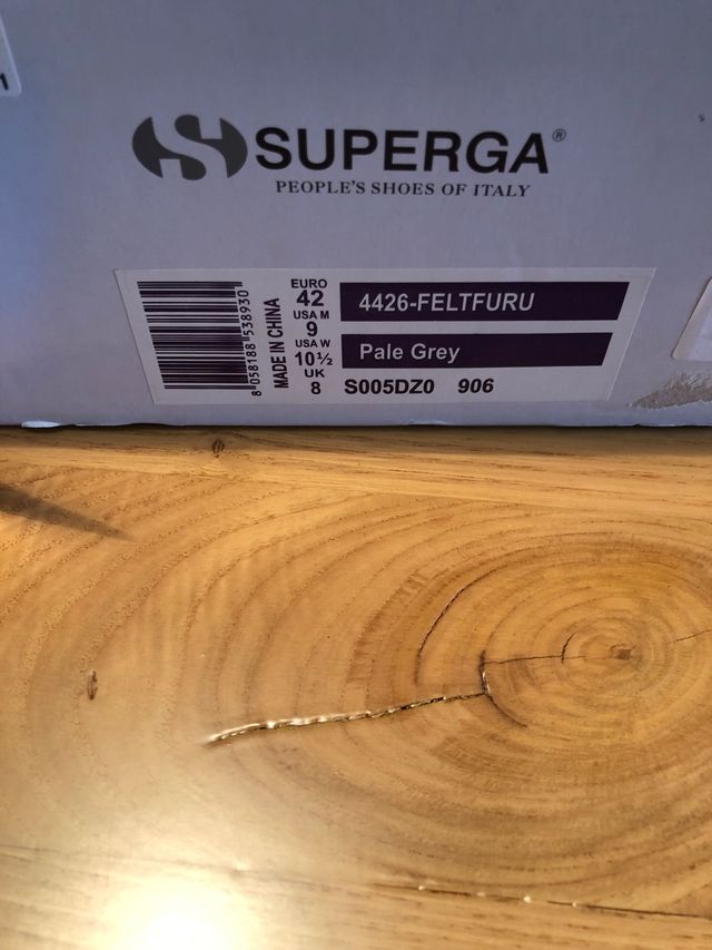 Botin Superga talla 42 nuevo