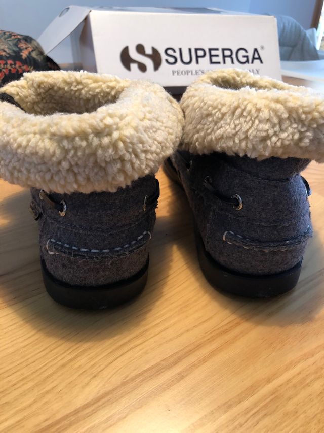 Botin Superga talla 42 nuevo