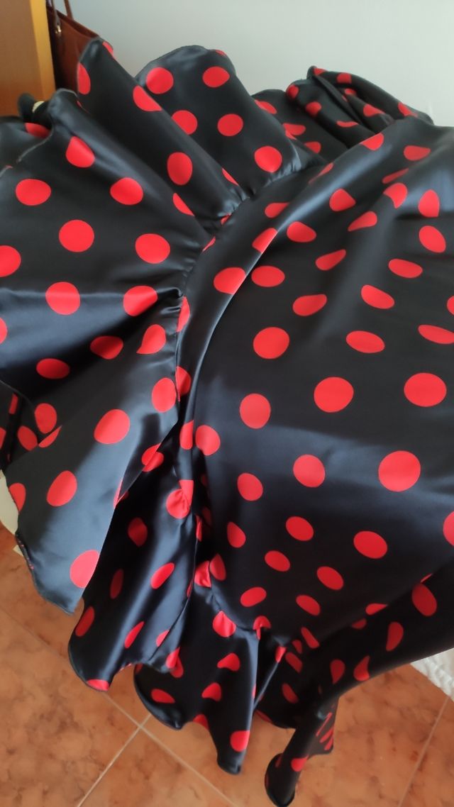 vestido de baile sevillanas