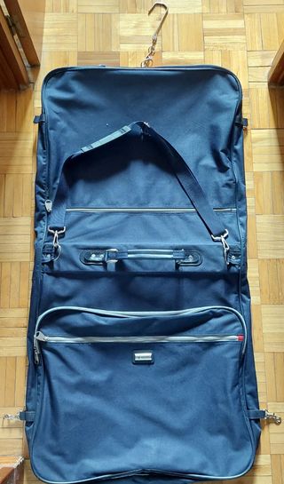 Bolsa portatrajes gabol de segunda mano por 28 EUR en Ávila en WALLAPOP