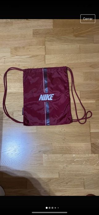 Mochila para zapatillas\\/botas fútbol nike de segunda mano por 4 EUR en  Salamanca en WALLAPOP
