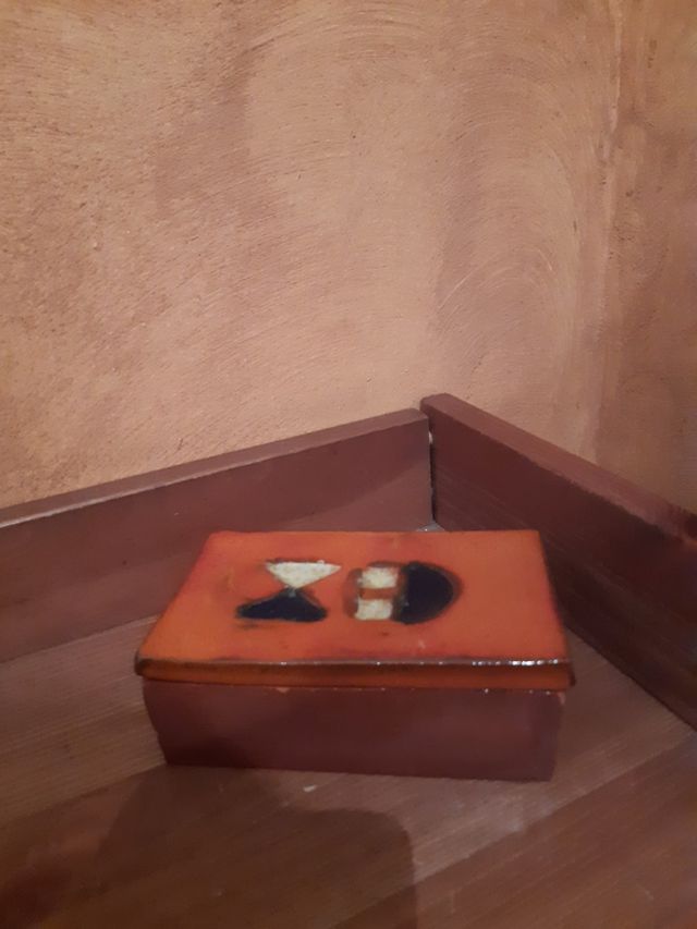 4 cajas de Ceramica artesanales