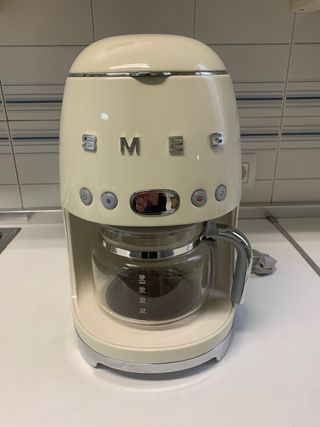 Cafetera por Goteo SMEG Verde Agua DCF02PGEU