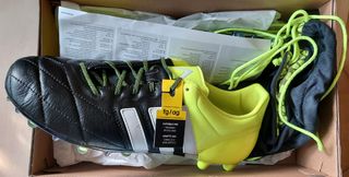 2 Bota futbol Adidas Ace 15.1 AG\\/FG de segunda mano por 160 EUR en San  Martín de Valdeiglesias en WALLAPOP