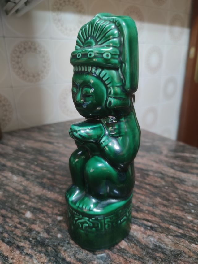 figura de cerámica azteca