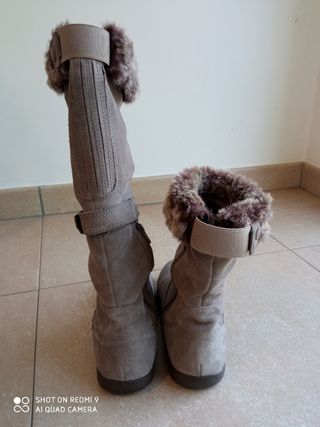 Botas Newfeel talla 38 de segunda mano por 25 EUR en Salt en WALLAPOP