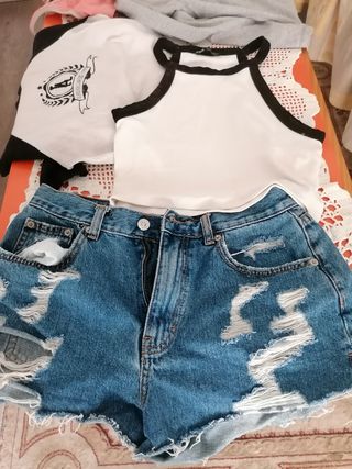 Lote d ropa chica de segunda mano por 4 EUR en Reus en WALLAPOP