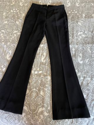 Zara firma los pantalones que siempre son tendencia y que más estilizan  gracias a su tiro (muy) alto