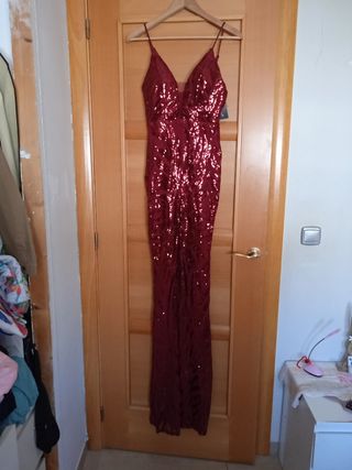 Vestido fiesta mujer burdeos shein de segunda mano por 36 EUR en Córdoba en  WALLAPOP