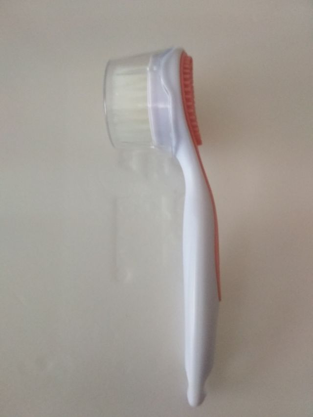 Cepillo exfoliante, masaje facial 