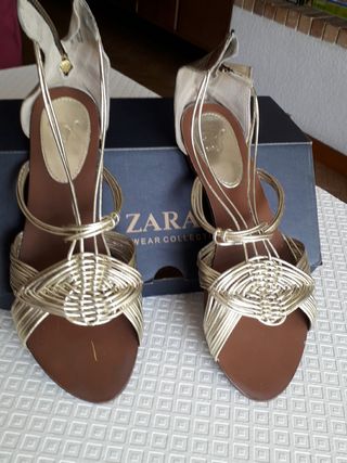 Sandalias trenzadas Zara de segunda mano por 8 EUR en Barcelona en WALLAPOP