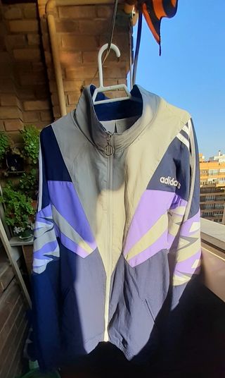 Chaqueta Adidas vintage de segunda mano en Valencia en WALLAPOP