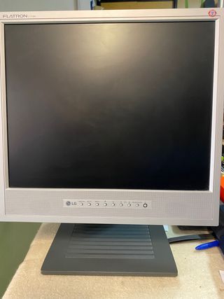 Pantalla ordenador de segunda mano por 10 EUR en Guadalajara en WALLAPOP