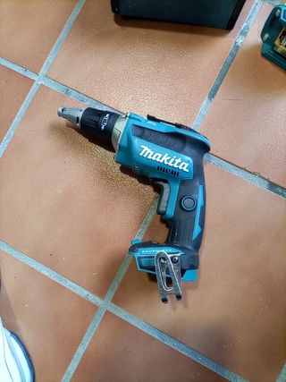Atornillador Pladur makita de segunda mano por 120 EUR en Seseña en WALLAPOP