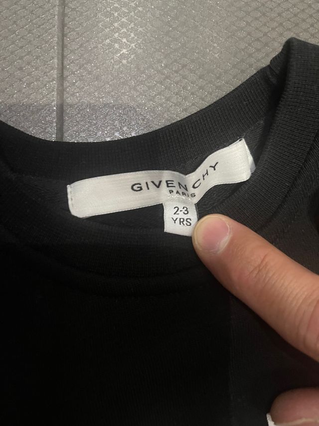 Sudadera Givenchi 2 3 años 