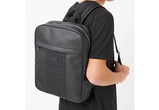 Antony Morato. Mochila de segunda mano por 54 EUR en Santiago de Compostela  en WALLAPOP