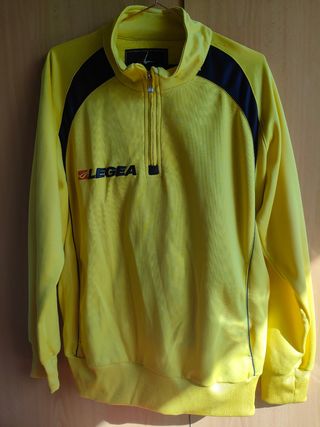 Chándal XL Legea Hombre de segunda mano por 12 EUR en Gijón en WALLAPOP