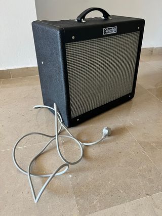 Amplificador Fender Blues Junior III de segunda mano por 450 EUR en Málaga  en WALLAPOP