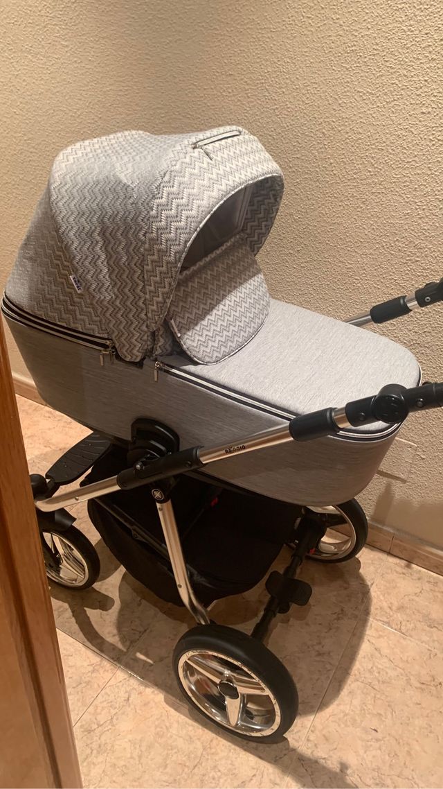 Cochecito bebé 3 en 1 marca Reggio