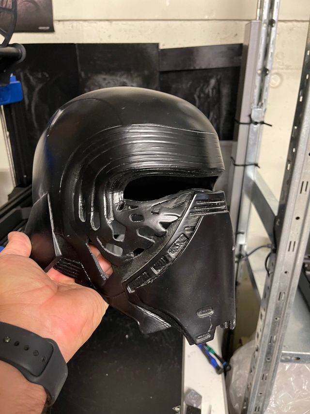 Casco kylo Ren pulido