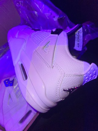 Air jordan 4metalic purple lilas talla 39 nuevas de segunda mano por 89 EUR  en Barcelona en WALLAPOP