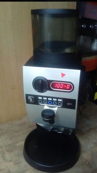 Molinillo cafe azkoyen de segunda mano por 175 EUR en Pamplona en WALLAPOP