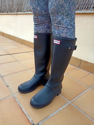 Botas hunter de segunda mano por 30 EUR en Esplugues de Llobregat en  WALLAPOP