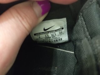 Zapatillas piel Nike, con cuña interior. N 36 de segunda mano por 16 EUR en  Vilanova de Arousa en WALLAPOP
