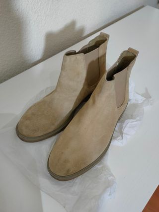 Botas Chelsea de Zara y Pull \u0026amp; Bear (talla 43) de segunda mano por 30  EUR en Córdoba en WALLAPOP