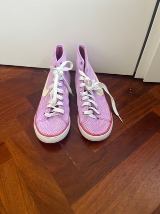 Zapatillas nike altas moradas de segunda mano por 40 EUR en Valencia en  WALLAPOP