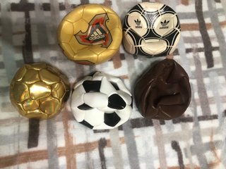 Mini balones fútbol de los mundiales de segunda mano por 20 EUR en Abarán  en WALLAPOP