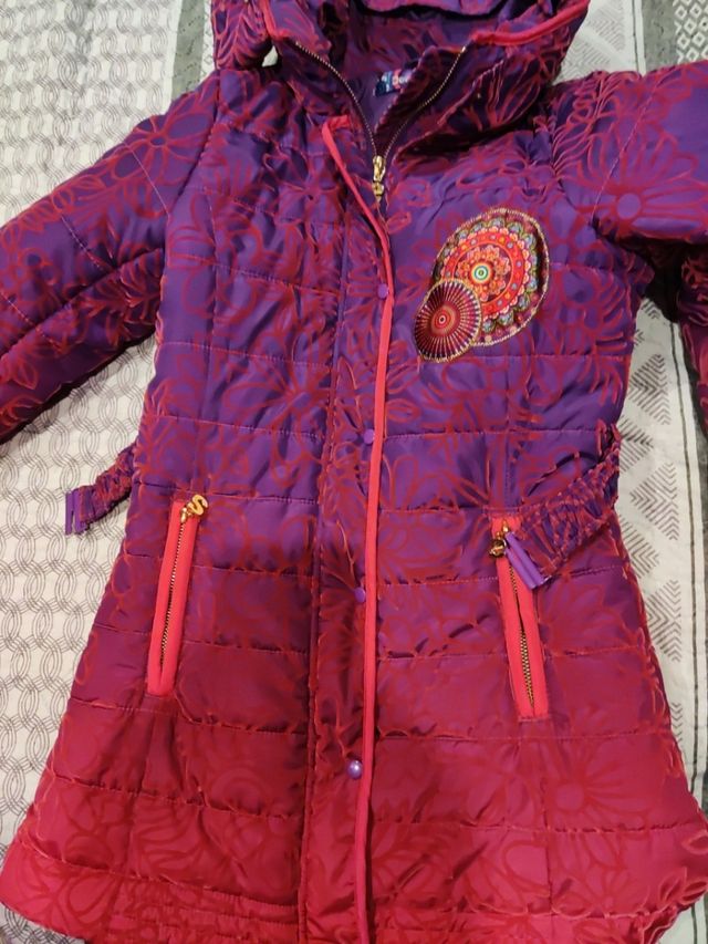 abrigo desigual talla 11/12 ....