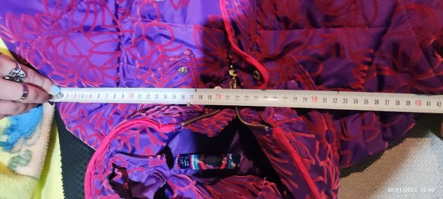 abrigo desigual talla 11/12 ....