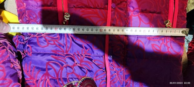 abrigo desigual talla 11/12 ....