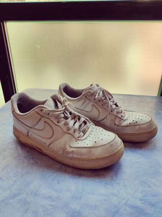 Zapatillas Nike Air Force piel blanca. Talla 42-43 de segunda mano por 36  EUR en Madrid en WALLAPOP