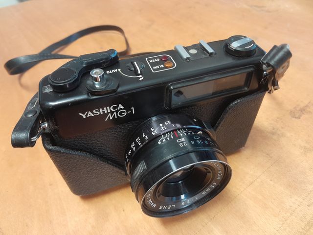 Yashica MG-1
