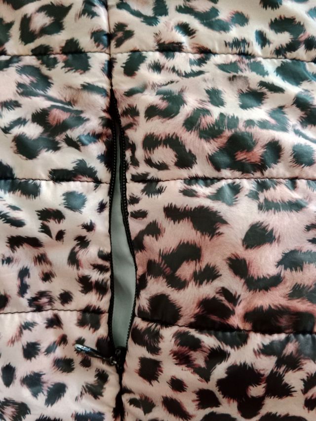 Txamarrra / cazadora leopardo cuello alto