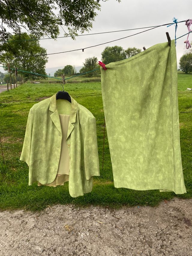 Traje verde  de diario