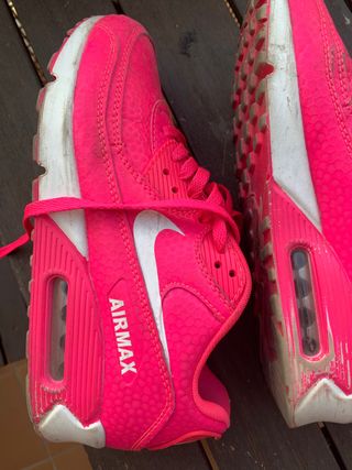 Bambas Nike air Max rosa de segunda mano por 40 EUR en Sant Boi de  Llobregat en WALLAPOP