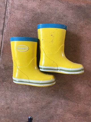 Botas havaianas de agua de segunda mano por 5 EUR en Madrid en WALLAPOP