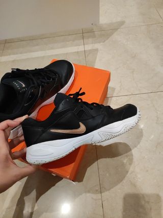 Zapatillas Nike segunda mano en Montgat en WALLAPOP