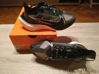 Zapatillas running Nike Zoom Gravity T-38.5 de segunda mano por 25 EUR en  Barcelona en WALLAPOP