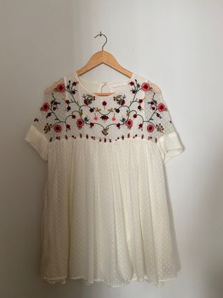 Mono blanco plumeti de Zara de segunda mano por 5 EUR en Valladolid en  WALLAPOP