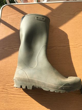 Botas de agua para pesca o campo num 41\\/42 de segunda mano por 5 EUR en  Madrid en WALLAPOP